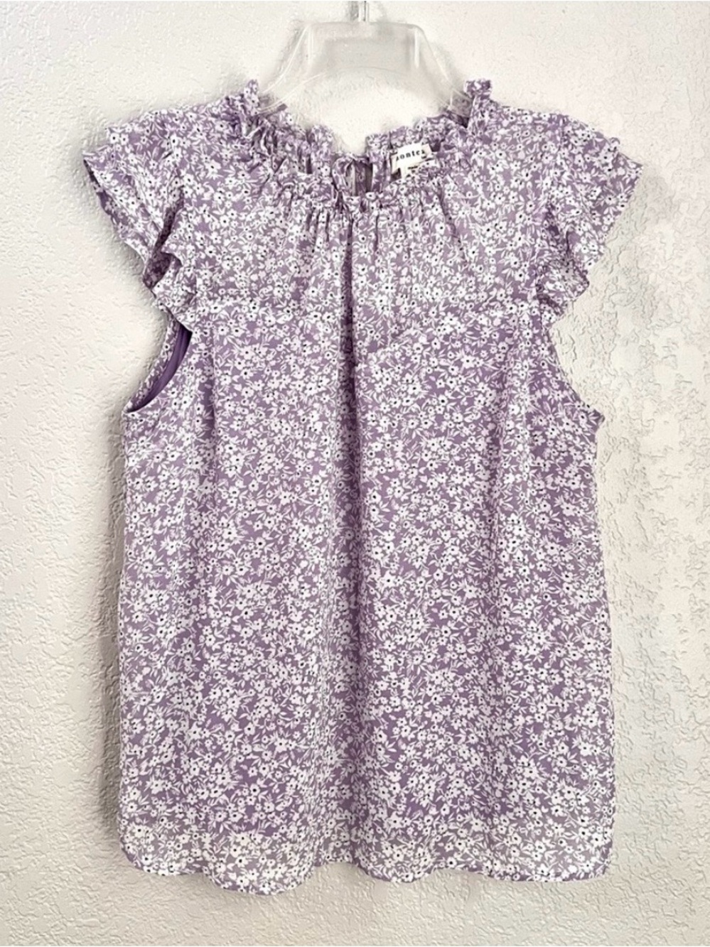 NWOT Monteau Violet Purple White Floral Flutter Short Sleeves Casual Blouse Tops